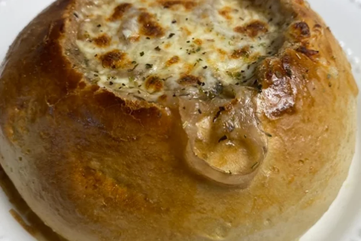 Tyler Florence French Onion Soup Recipe: Rich, Caramelized & Classic 3 Tyler Florence French Onion Soup